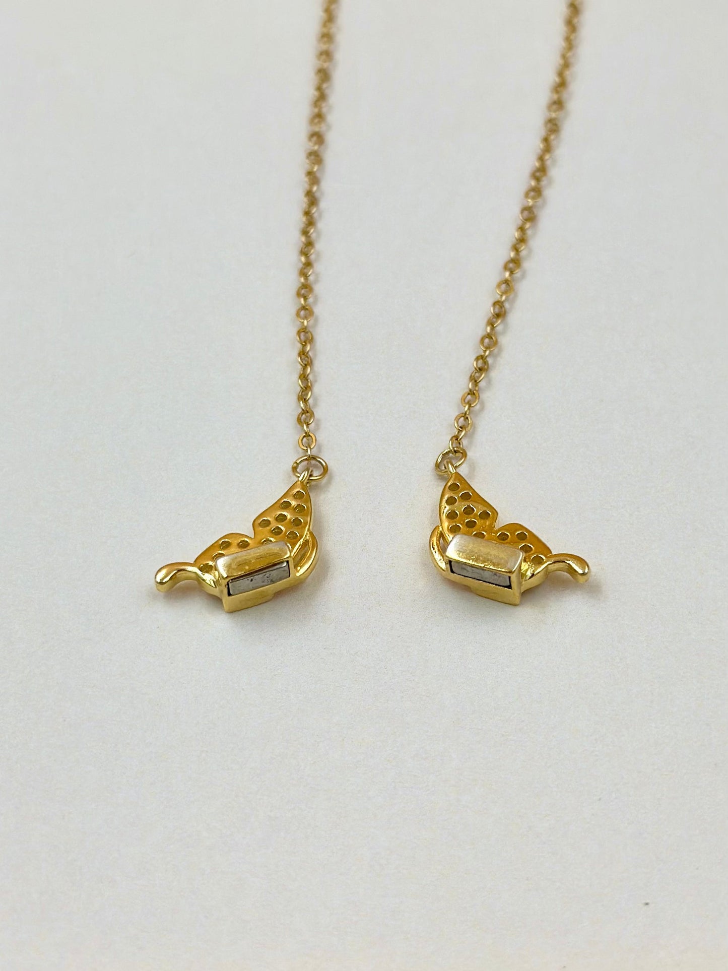 Zircon studded, butterfly shaped sterling silver pendant chain