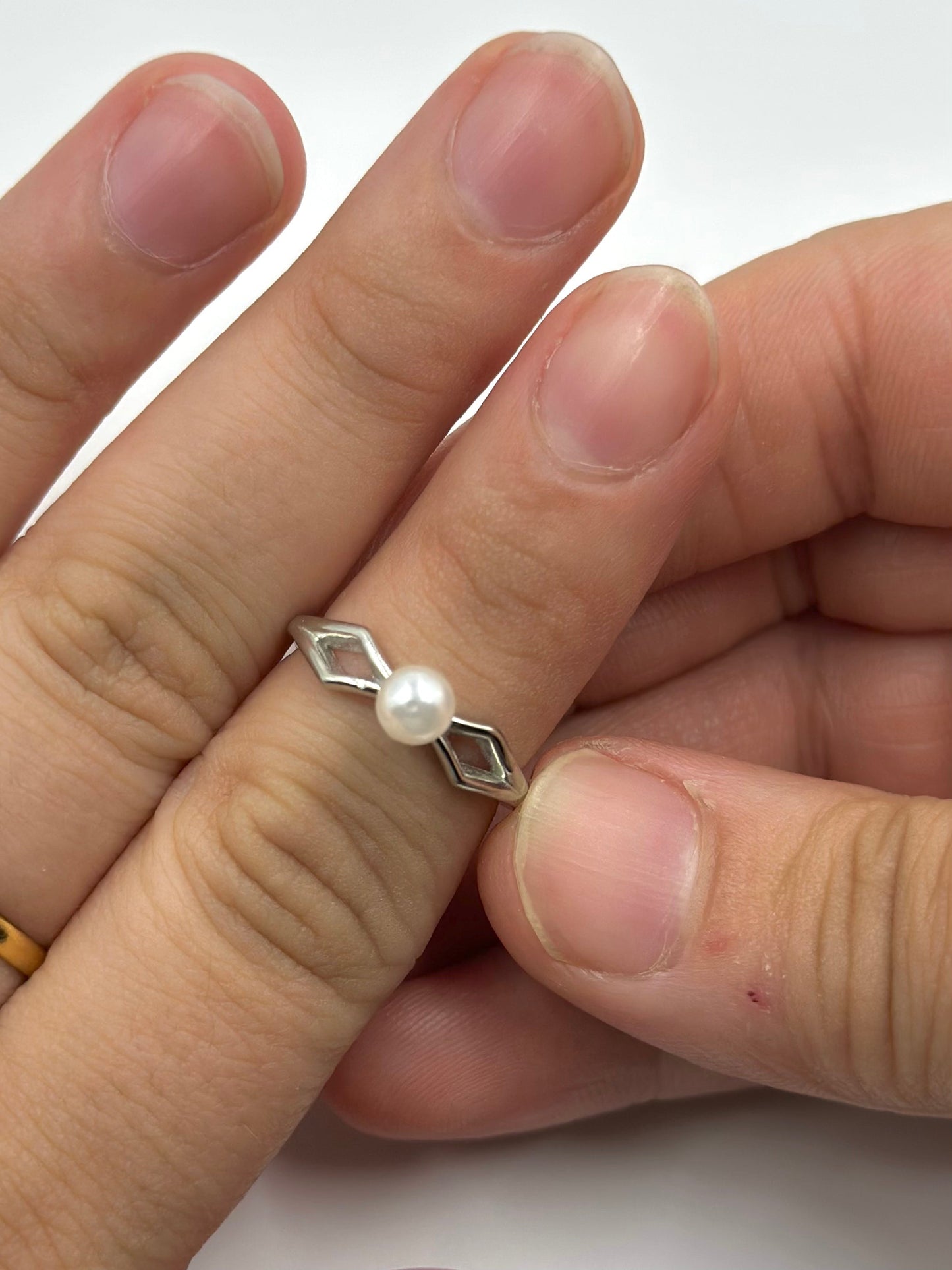 Pearl studded sterling silver gemstone ring