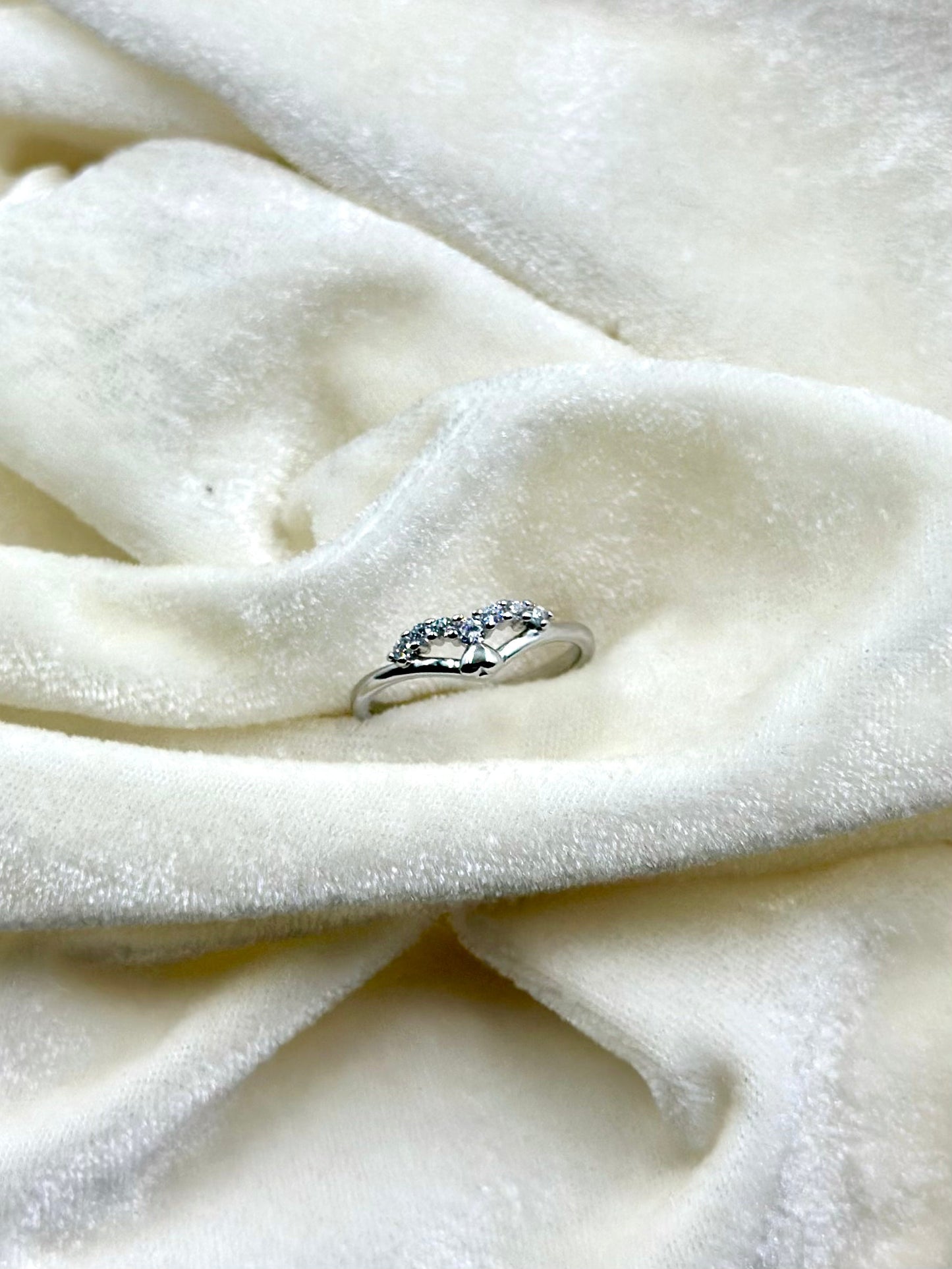 Zircon studded sterling silver artisanal ring