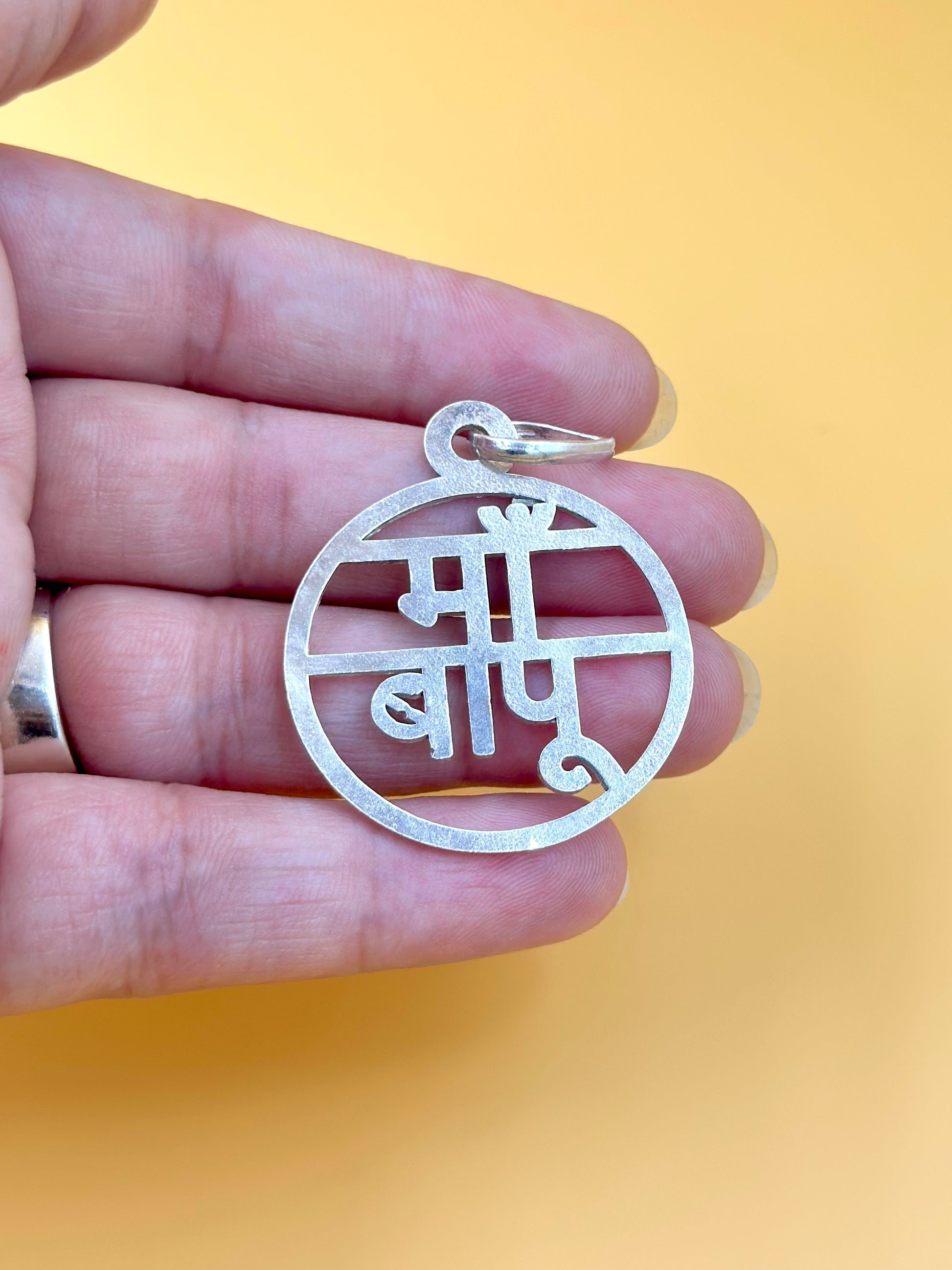 Sterling silver round pendant with customized wordings