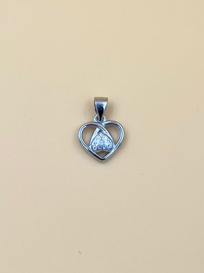 Zircon studded, heart shaped sterling silver pendant