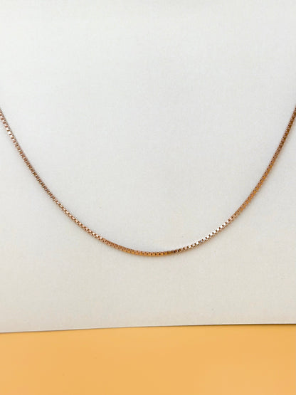 Gold polish, sterling silver box chain