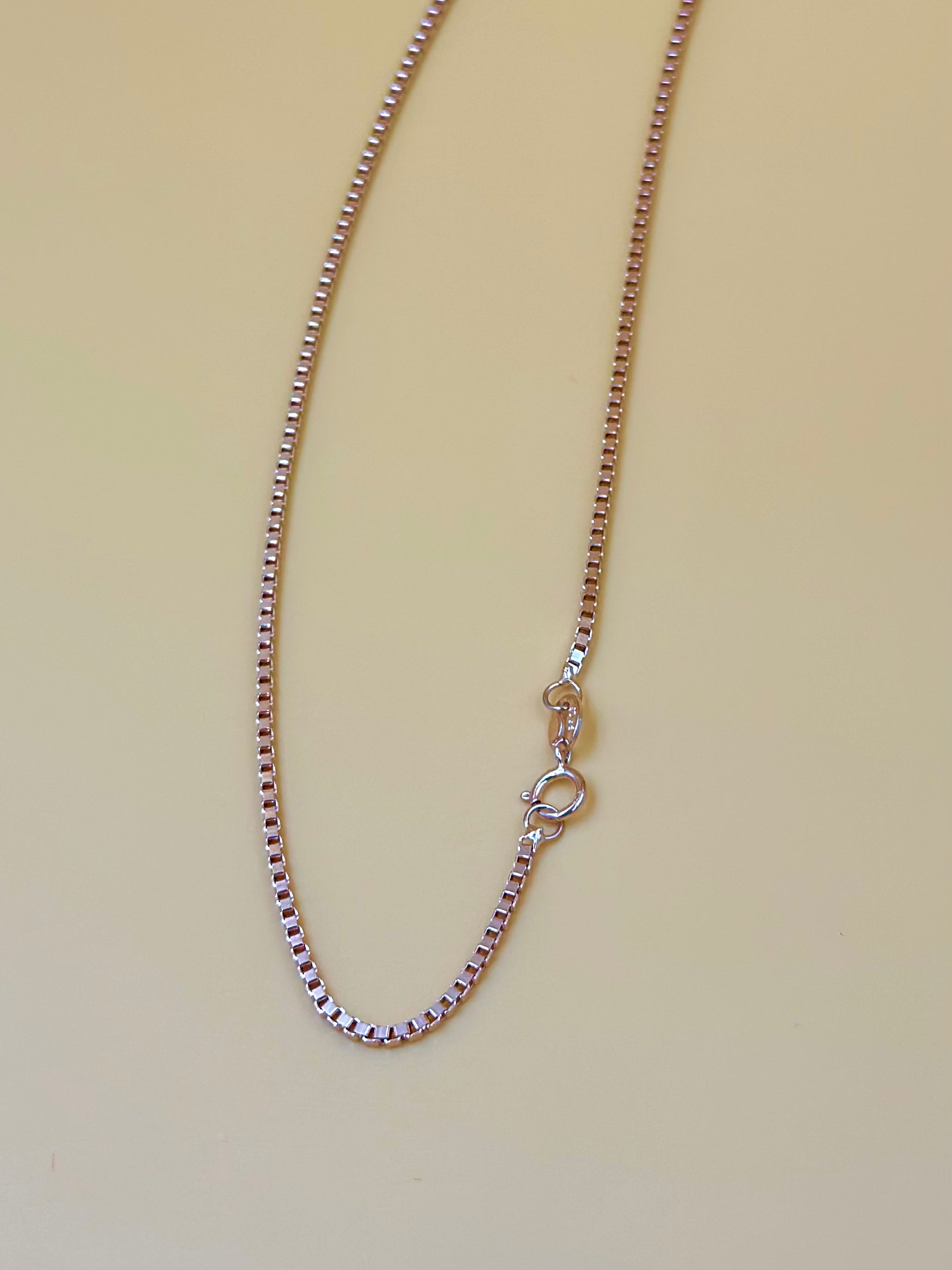 Gold polish, sterling silver box chain