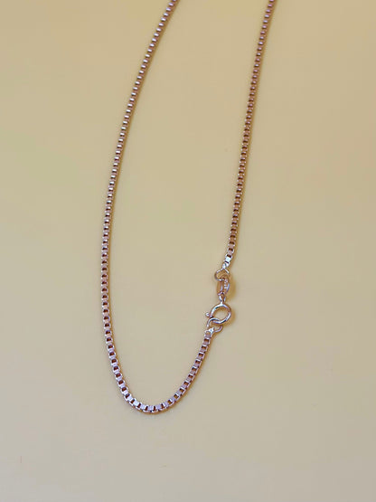 Gold polish, sterling silver box chain