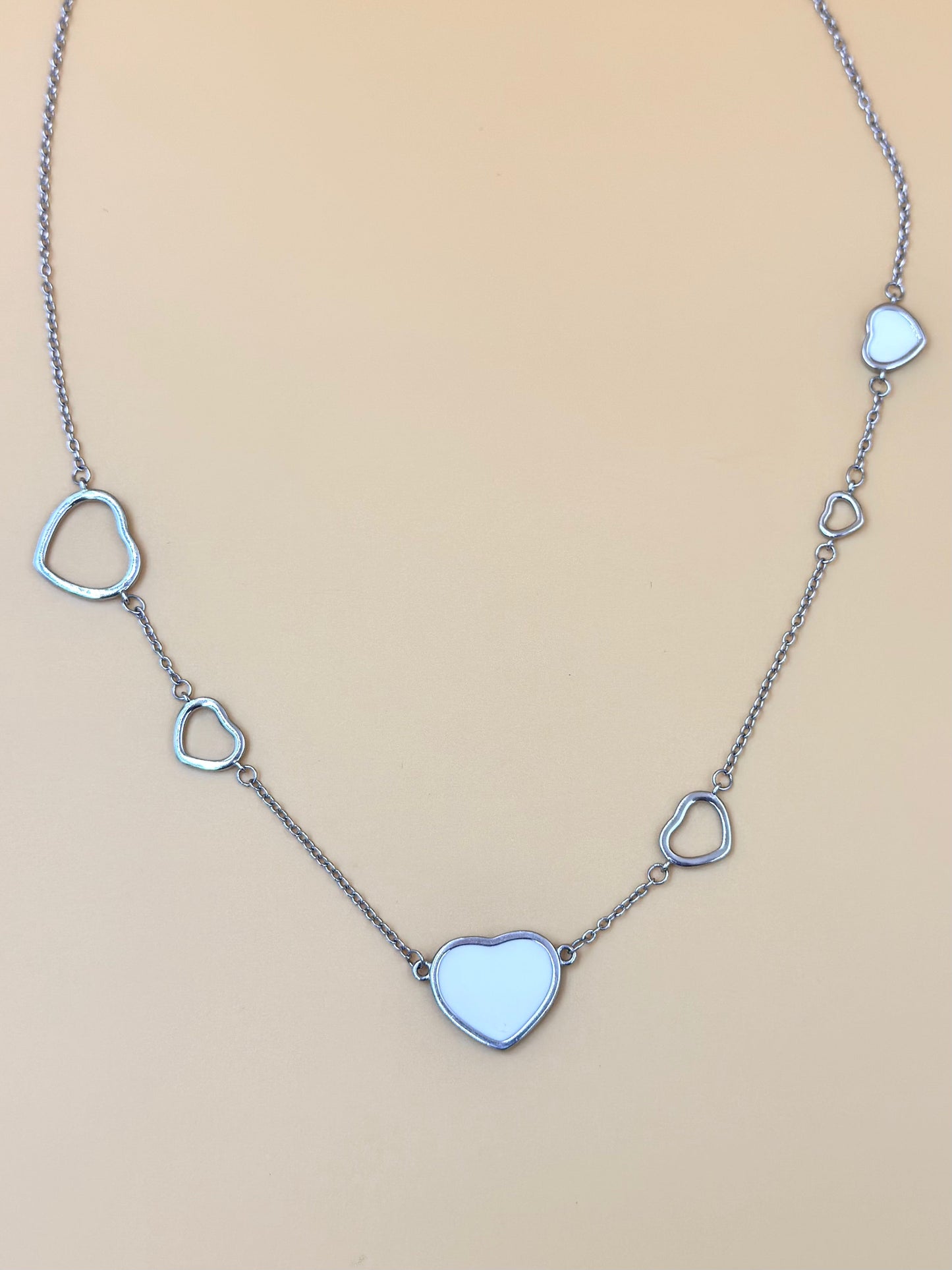 Heart shaped, sterling silver pendant chain