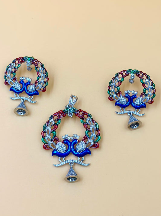 Zircon studded with fine detailing sterling silver pendant set