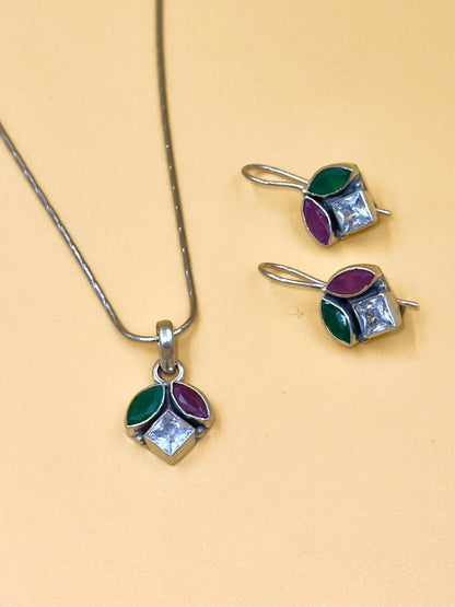 Zircon studded with fancy stones sterling silver pendant set