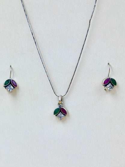 Zircon studded with fancy stones sterling silver pendant set