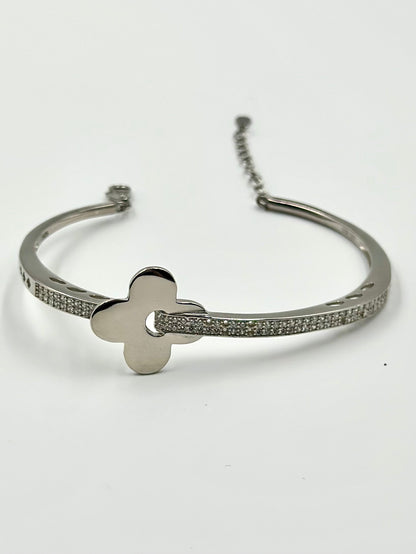 Zircon studded, leaf shaped sterling silver cuff bracelet