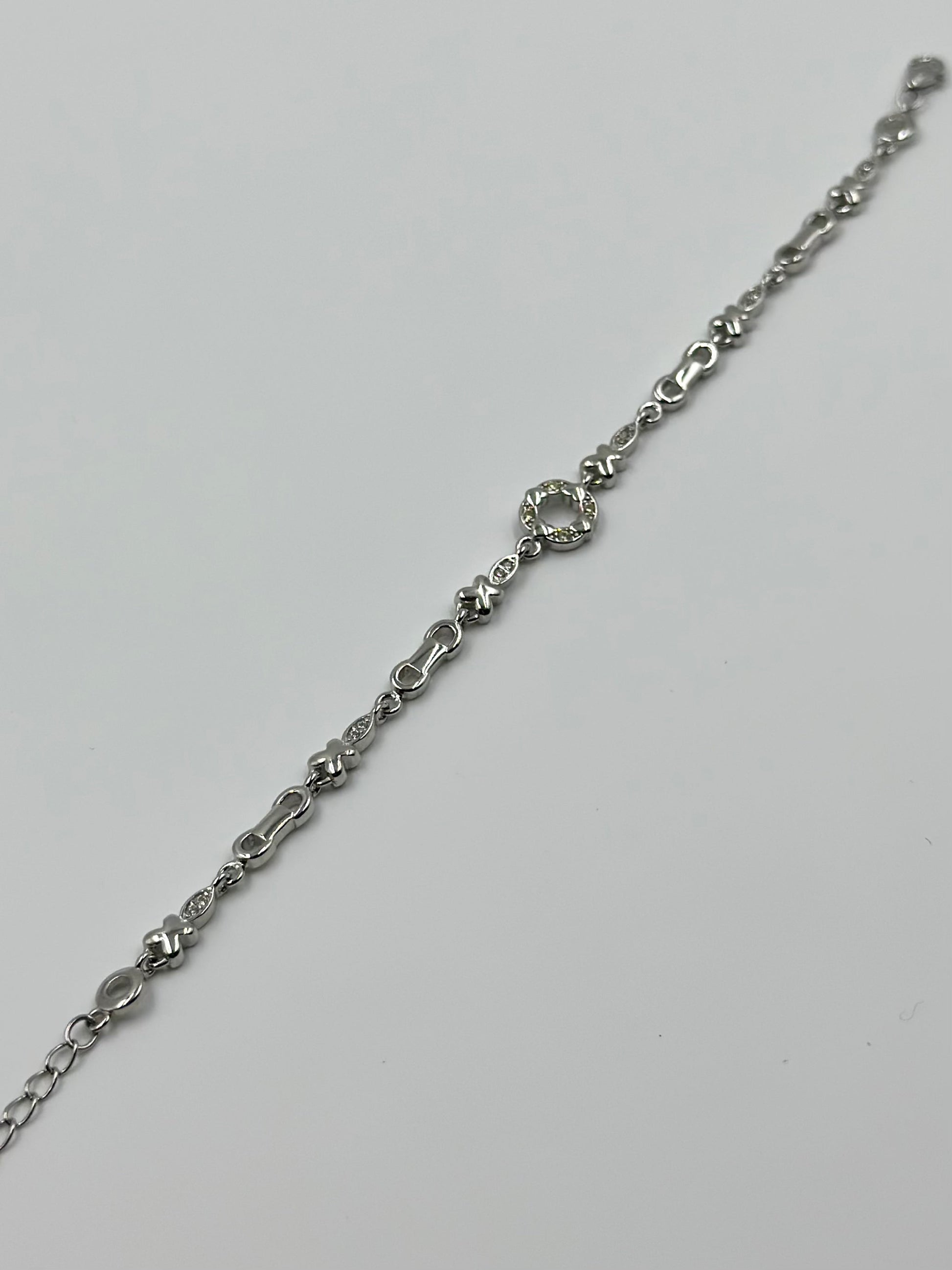 Zircon studded sterling silver link bracelet