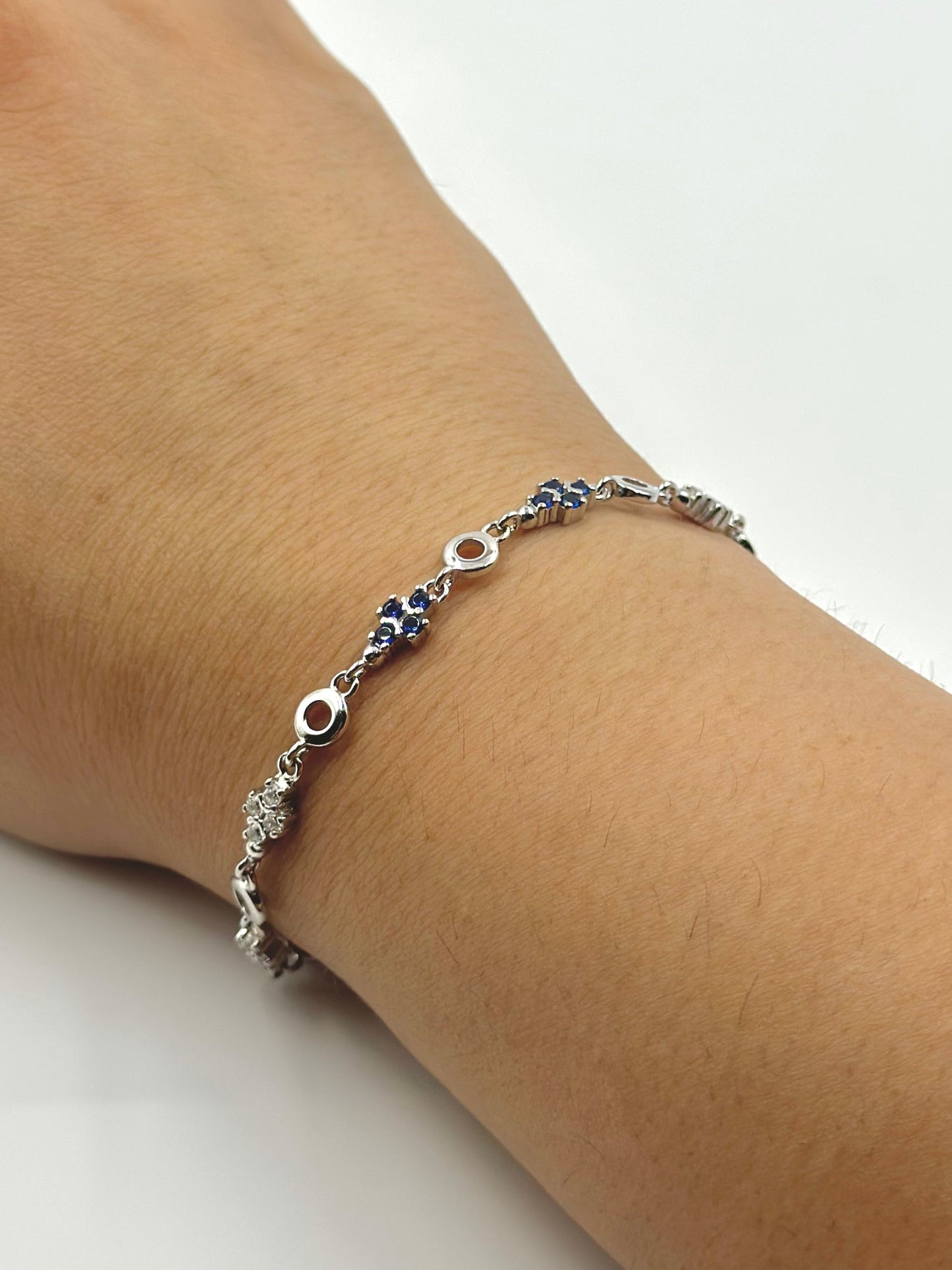 Zircon studded sterling silver link bracelet