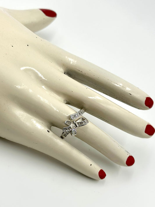Zircon shaped, ribbon shaped sterling silver artisanal ring