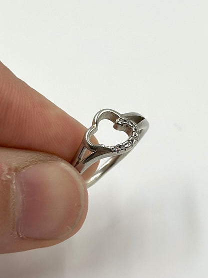 Zircon studded sterling silver artisanal ring