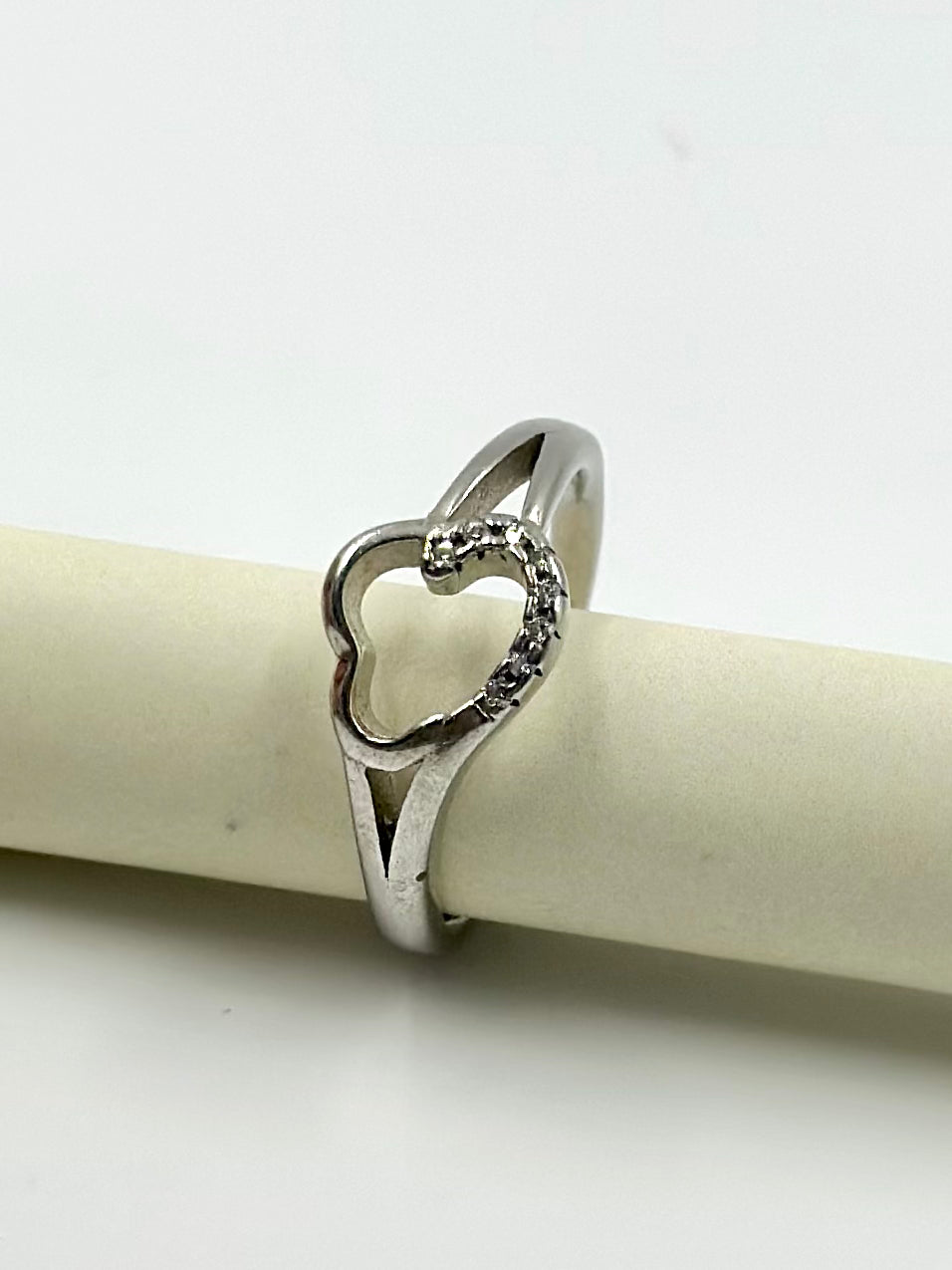 Zircon studded sterling silver artisanal ring