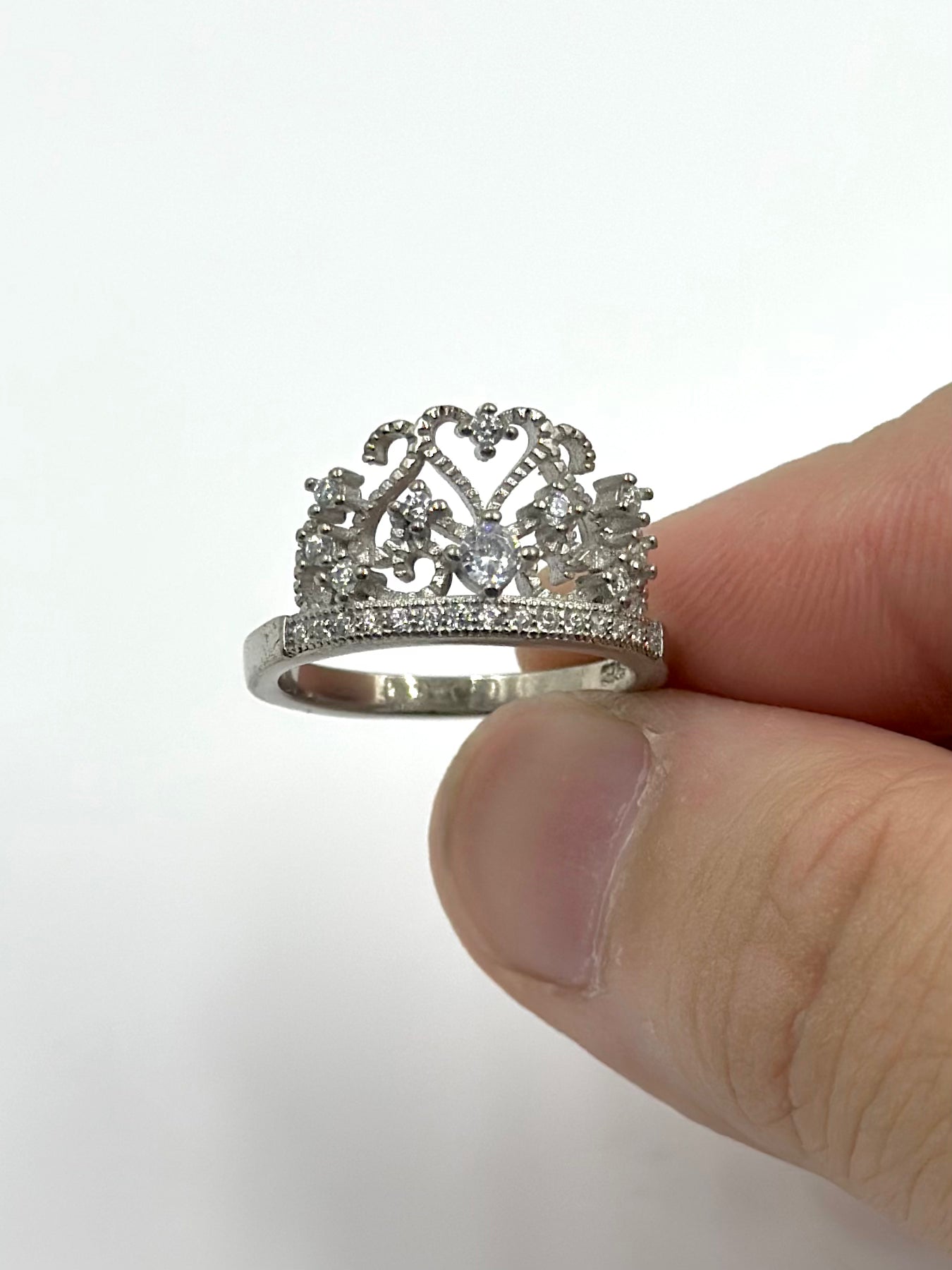 Zircon studded, crown shaped sterling silver cocktail ring