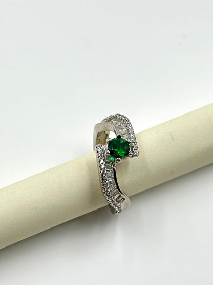 Zircon studded with a stone sterling silver cocktail ring