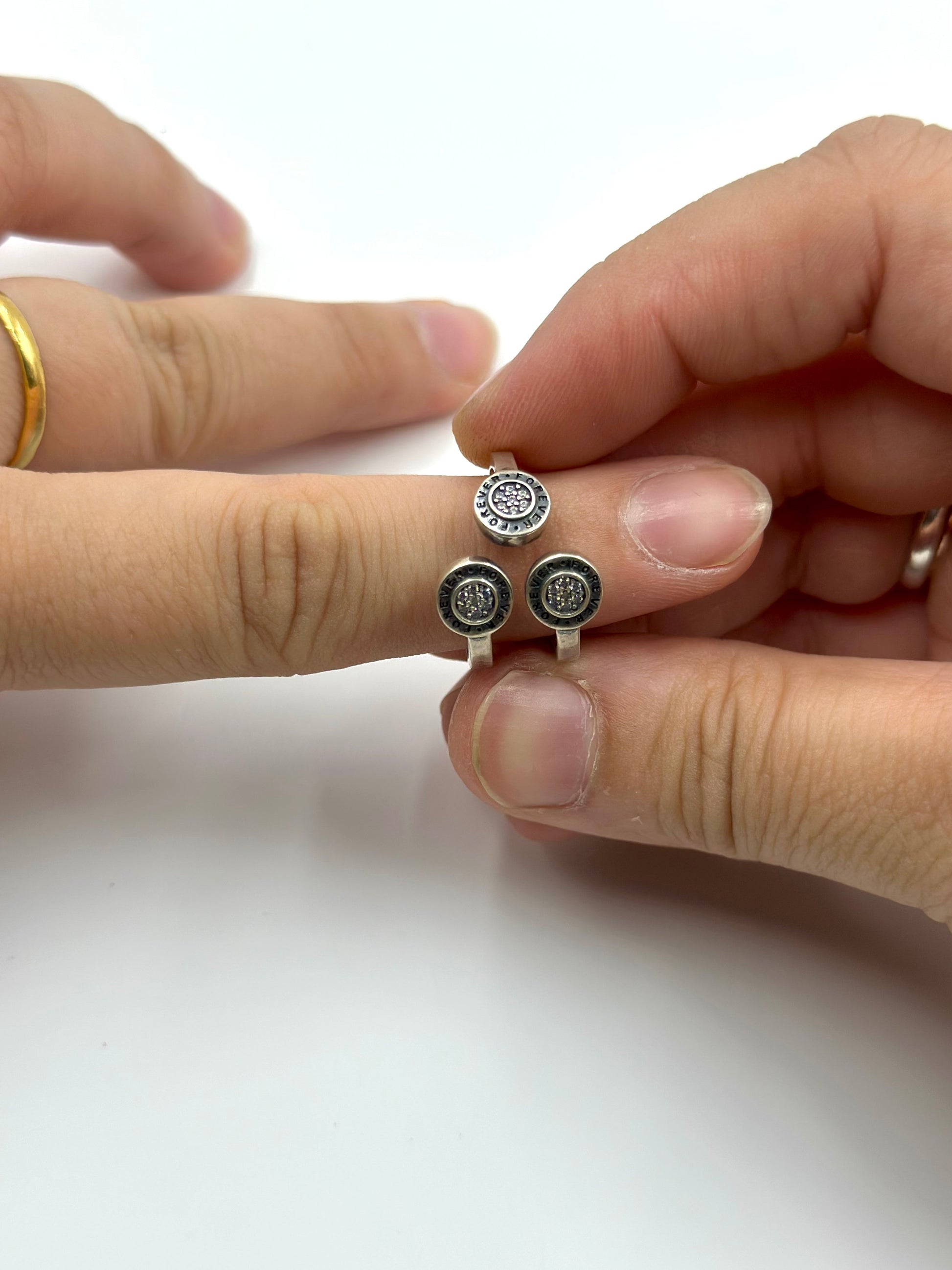 Zircon studded sterling silver cocktail ring