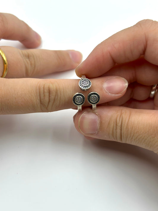 Zircon studded sterling silver cocktail ring