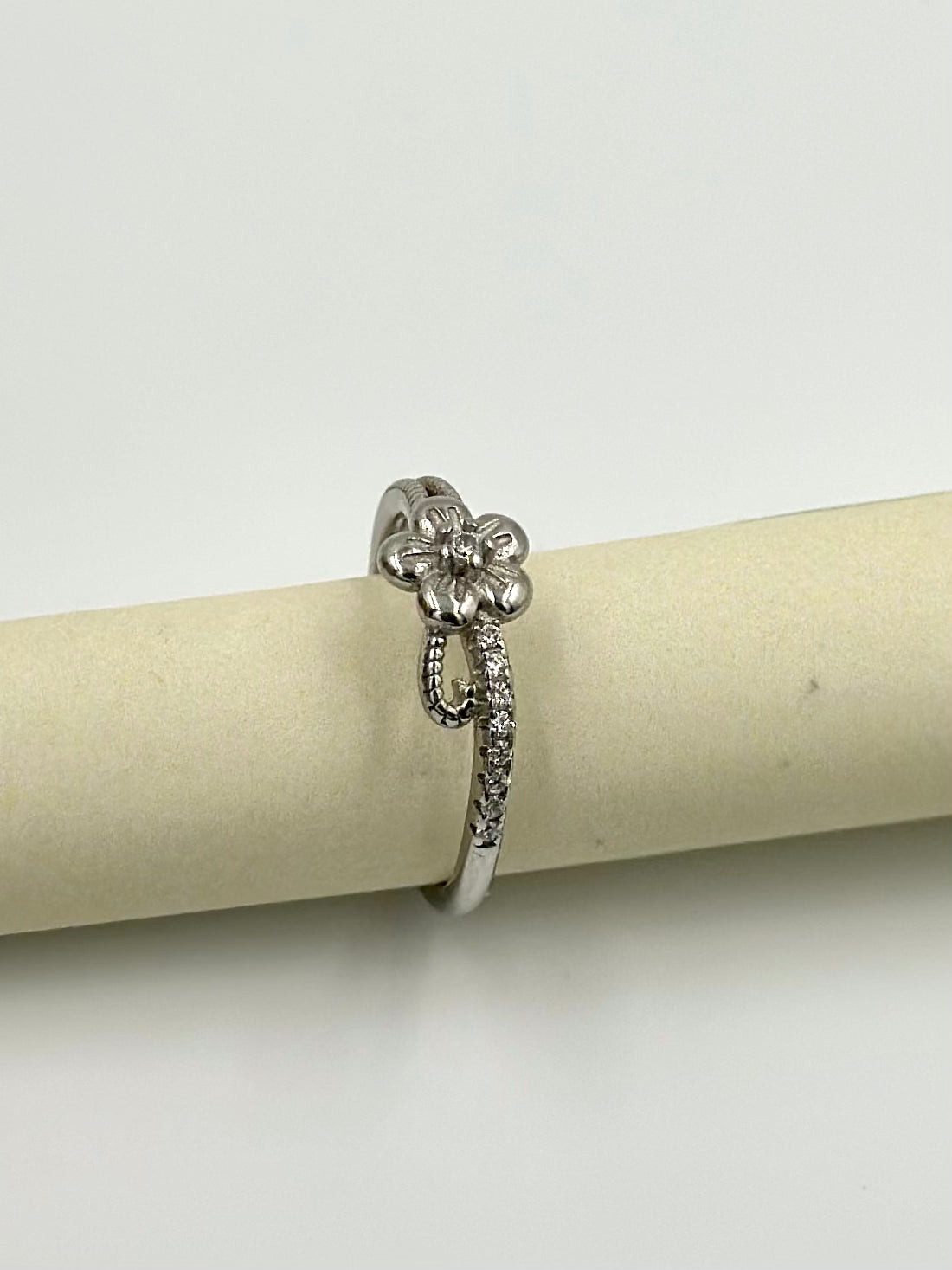 Zircon studded, flower shaped sterling silver artisanal ring