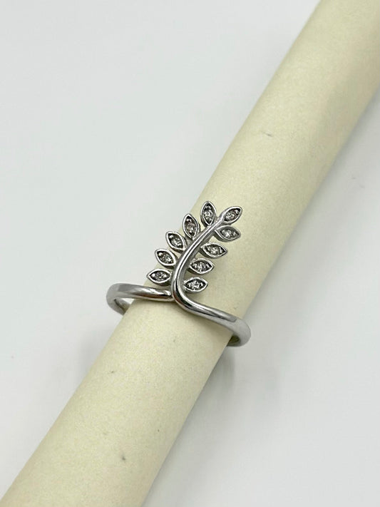 Zircon studded, leaf shaped sterling silver artisanal ring