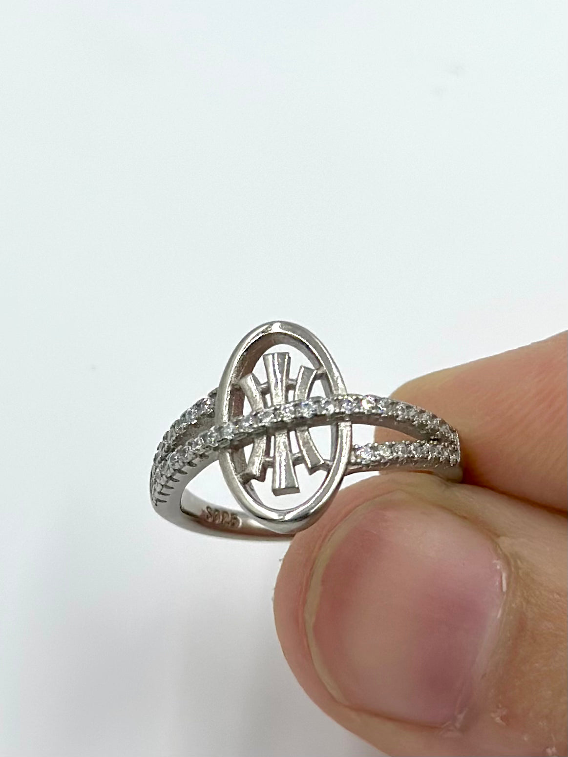 Zircon studded sterling silver artisanal ring