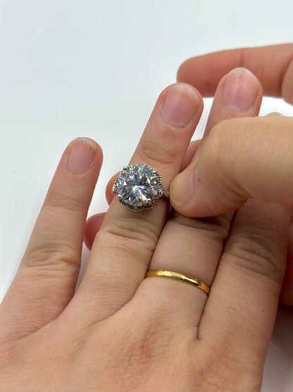 Stone studded sterling silver cocktail ring