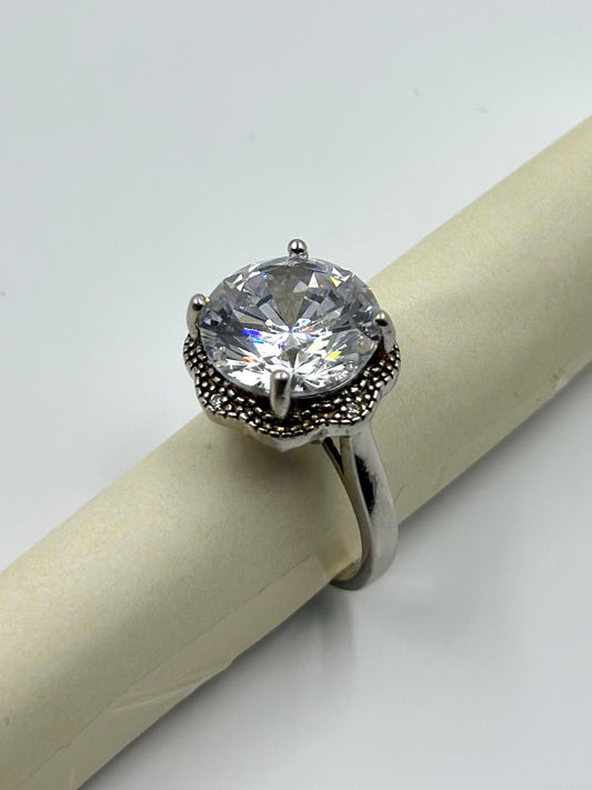 Stone studded sterling silver cocktail ring