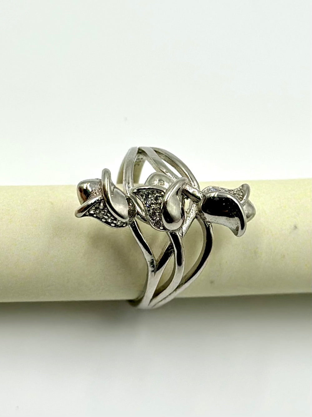 Zircon studded, flower shaped sterling silver cocktail ring