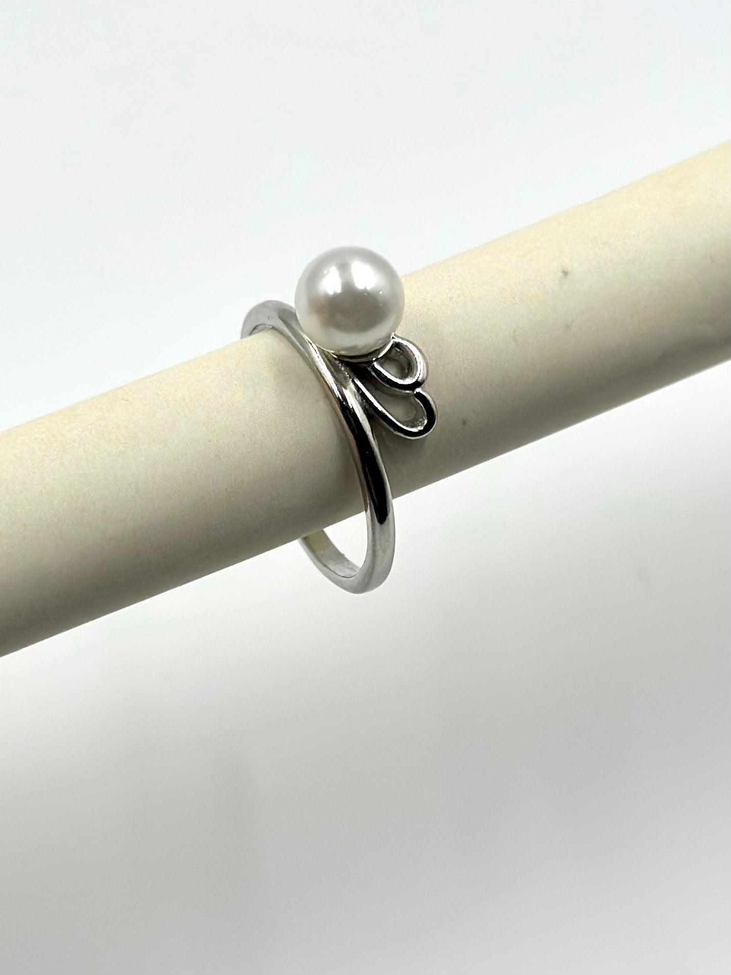 Pearl studded sterling silver gemstone ring