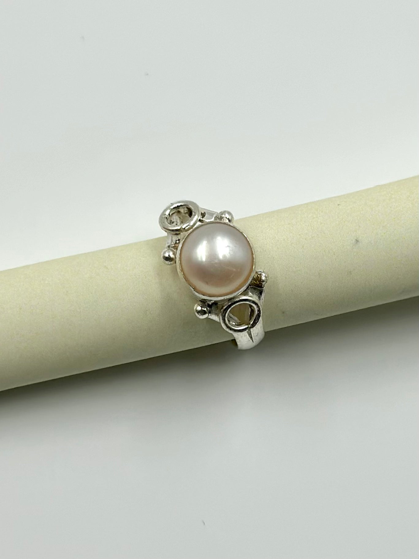 Pearl studded sterling silver gemstone ring