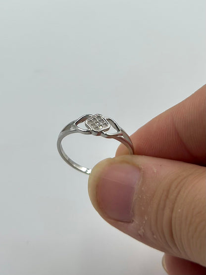 Zircon studded sterling silver artisanal ring