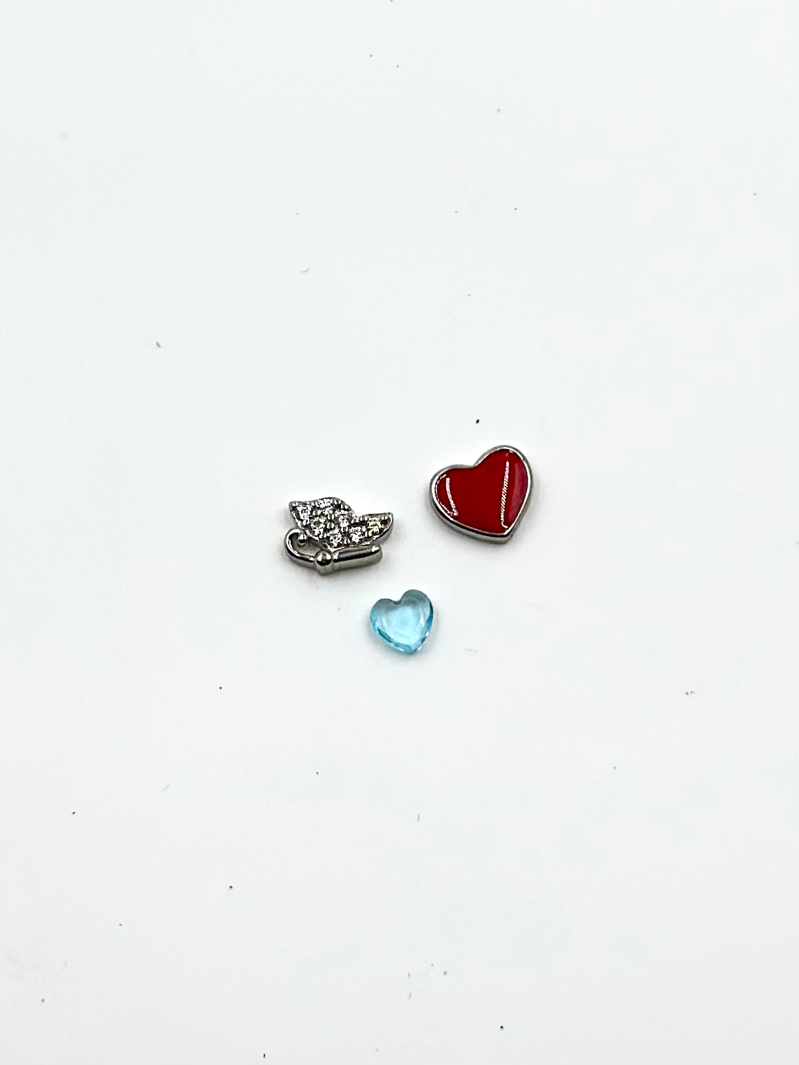 Square shaped with mini gem inside sterling silver cocktail ring