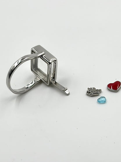 Square shaped with mini gem inside sterling silver cocktail ring