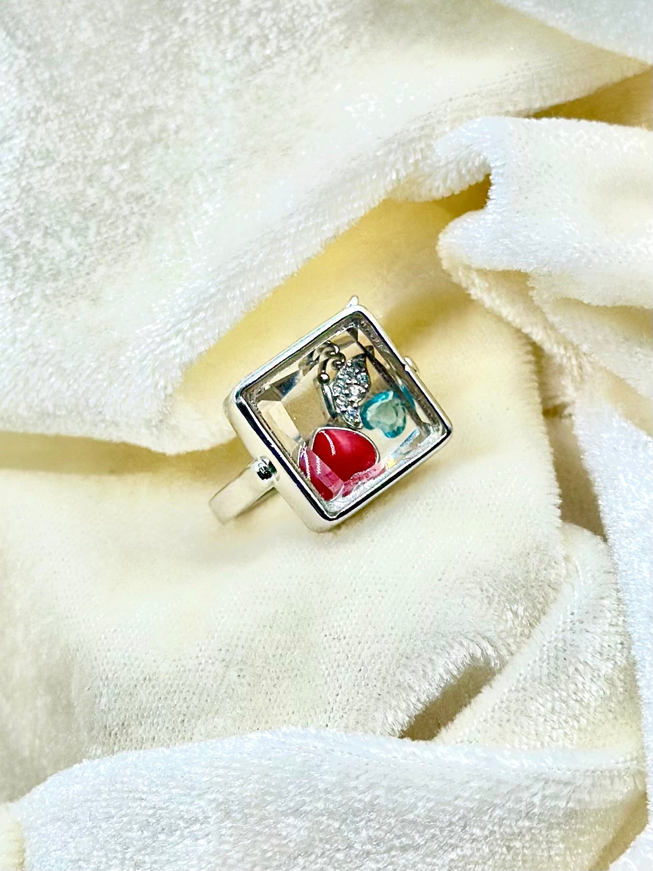 Square shaped with mini gem inside sterling silver cocktail ring