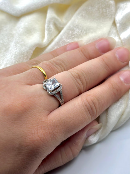 Stone and zircon studded sterling silver cocktail ring